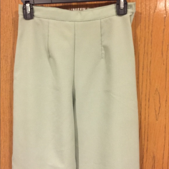 Women’s petite size 3 Sleeveless Outfit. - Picture 2 of 8